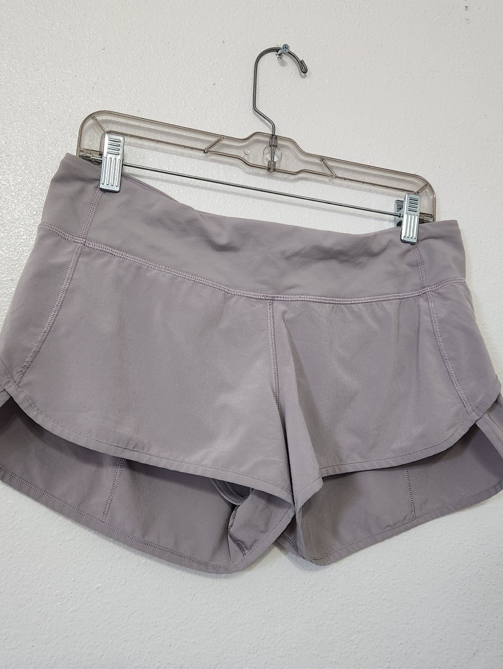 Lululemon Speed Shorts - Picture 4 of 11